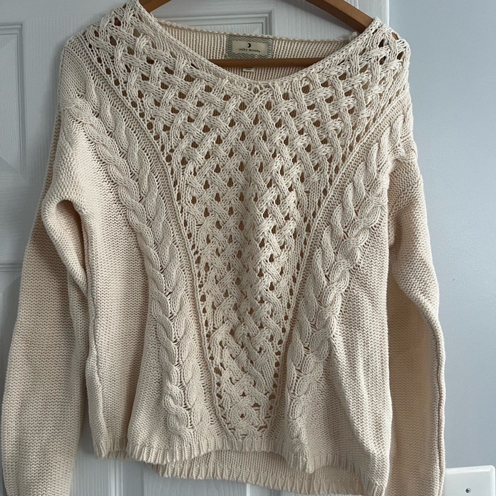 Ruby Moon Cream V-Neck Cable Knit Sweater